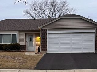 1630 Windjammer Ln, Hanover Park, IL 60133