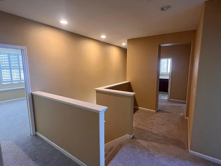 1066 Amber Ridge Ln — Photo 14