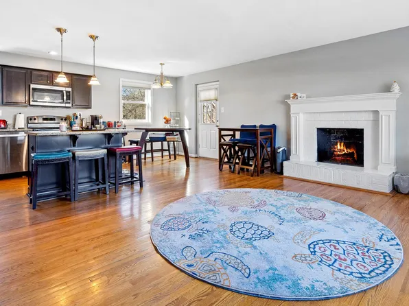 10511 Mark Dr, Waldorf, MD 20601