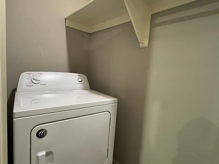 1707 SE K Pl — Photo 22