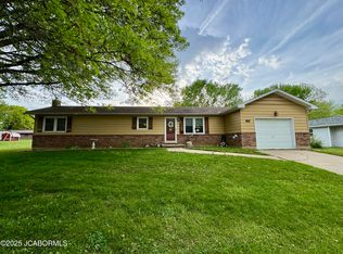 705 Latham Rd, California, MO 65018