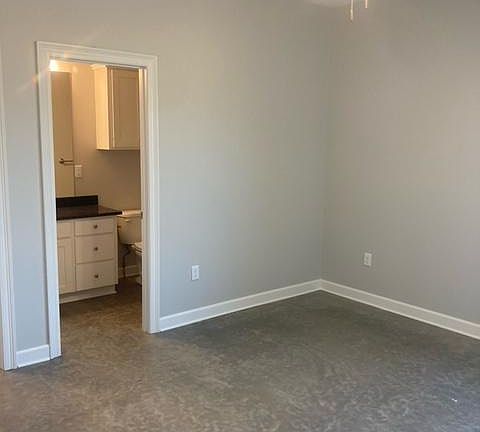 5th image of 2439 E Moore Ave #2439