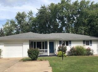 1505 Thistle Dr, Vandalia, IL 62471