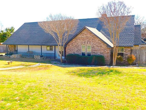2nd image of 107 Royal Oak Dr