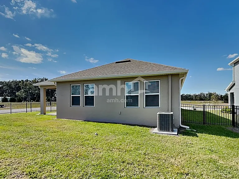 3204 Carthage Ave — Photo 21