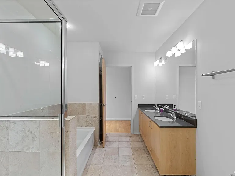 3104 W Lake St #104 — Photo 16