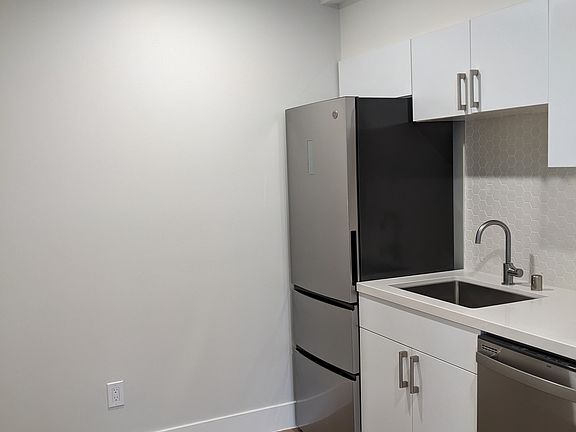4th image of 1359 Hayes St APT A