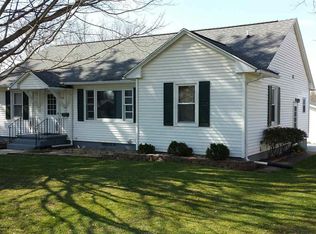 108 E Broad St, Mount Carroll, IL 61053