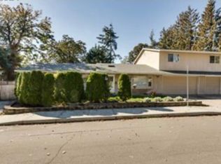 1000 High St APT A, Gladstone, OR 97027