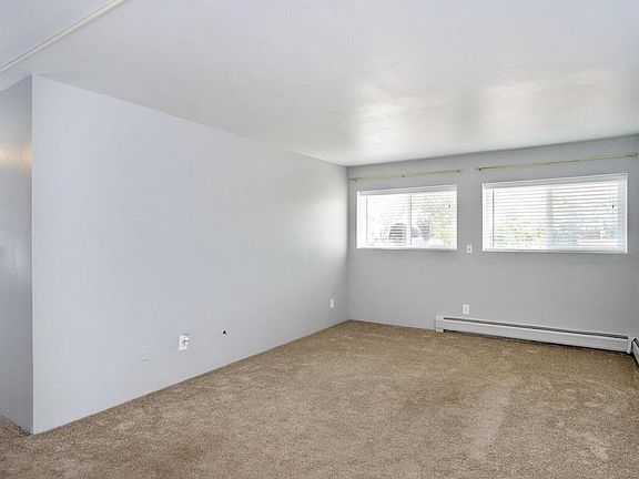4th image of 1400 Golden Cir APT 110
