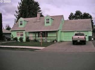 568 SE 13th Ave, Hillsboro, OR 97123