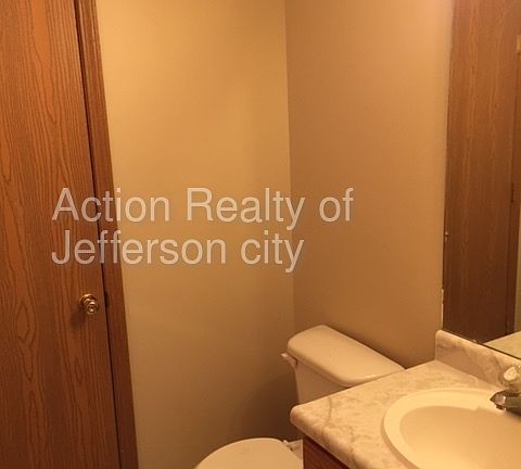 4th image of 4917 Charm Oak Dr