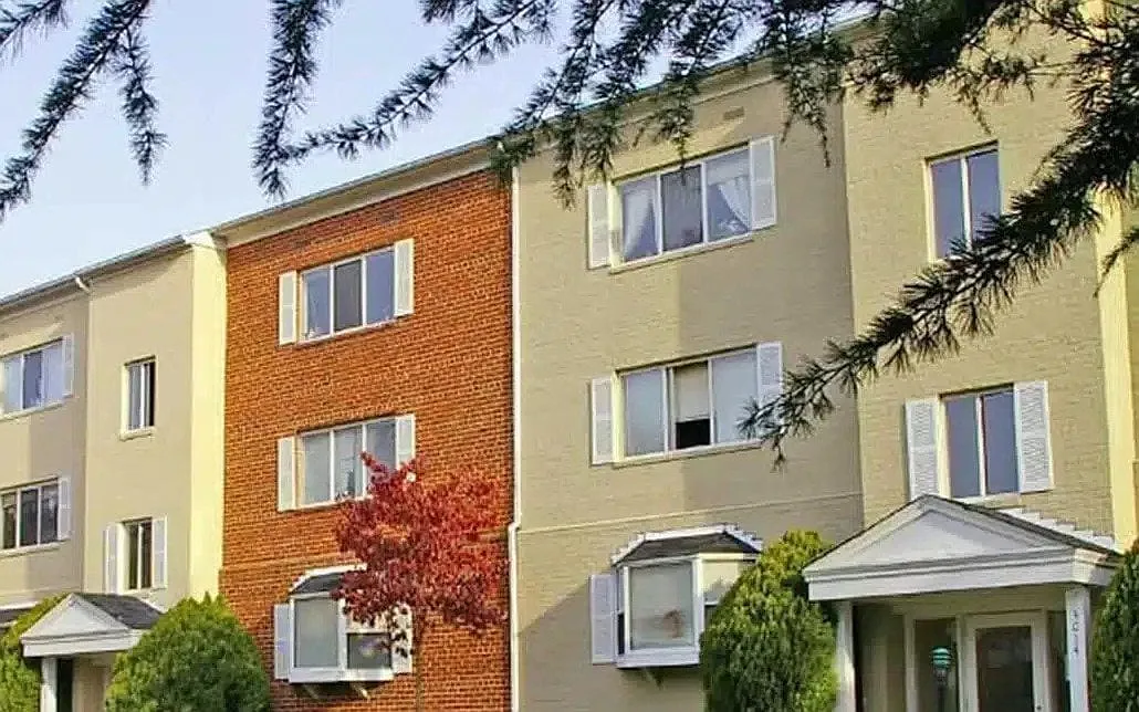 Hollybrooke — Photo 3