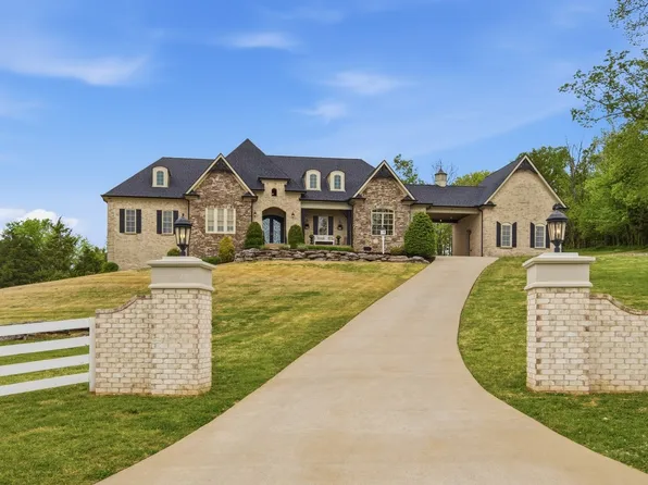 1500 Buckskin Ct, Thompsons Station, TN 37179