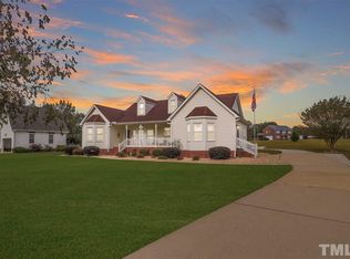 134 Country Meadow Ln, Coats, NC 27521