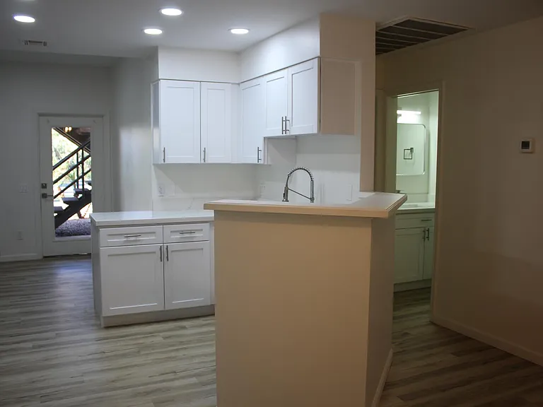 101 N 7th St #184 — Photo 23
