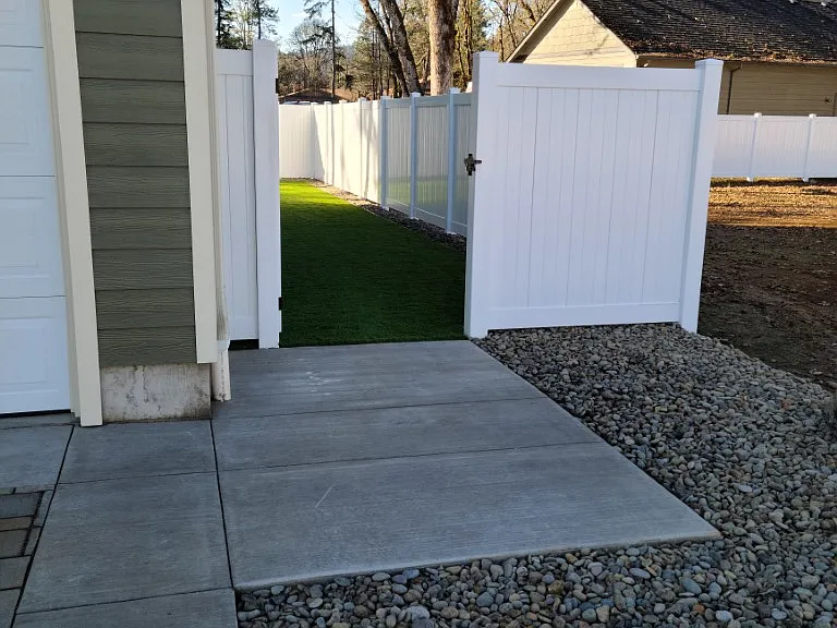 25221 Perkins Rd #1 — Photo 43