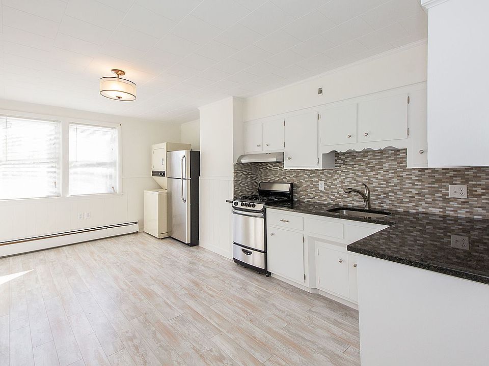 191london_unit1_kitchen_1