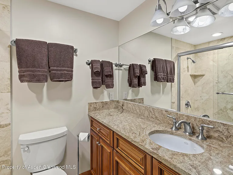600 E Main St #310 — Photo 8