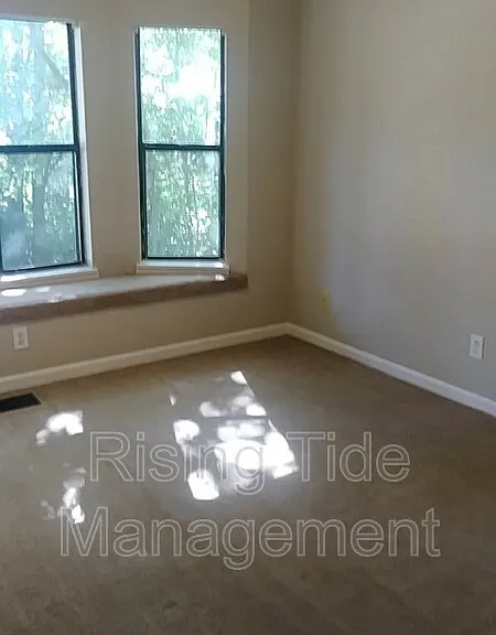 7229 President St — Photo 19