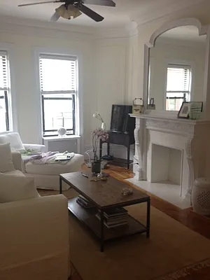 Rented by Anthony Mariano, lreb | media 25