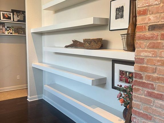 2nd image of 216 S 6th St APT A-1
