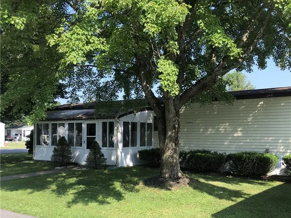 1 Primrose Ln, Oneonta, NY 13820