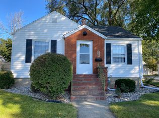 209 E 3rd St, Gilman, IL 60938