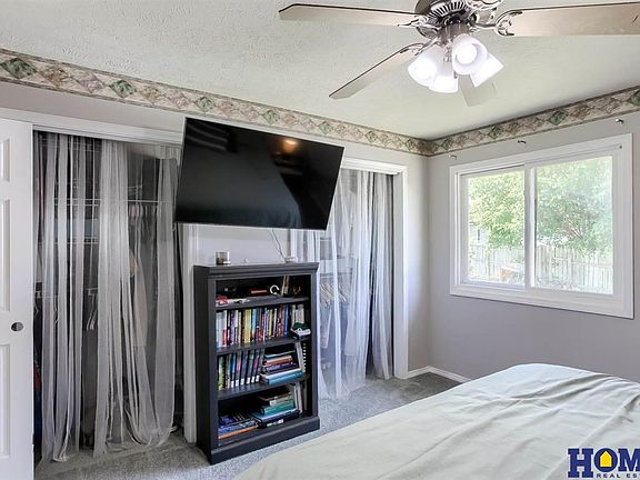 3rd image of 5040 W Condor Ln