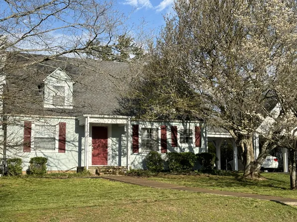 114 S Cedar Ln, Pulaski, TN 38478