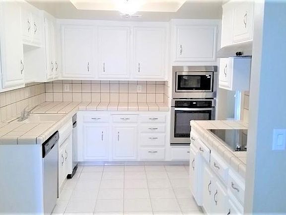 8 Kitchen