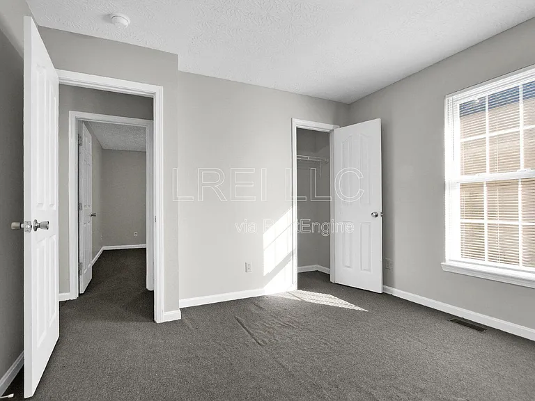 410 N 21st St — Photo 5