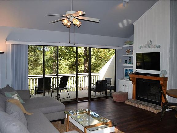 4th image of 254 Holly Hill Cir Ste 215-D