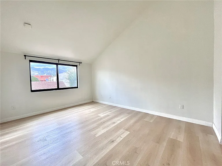 598 W Huntington Dr #C — Photo 14
