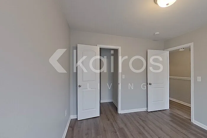 305 Cedar Rdg — Photo 15