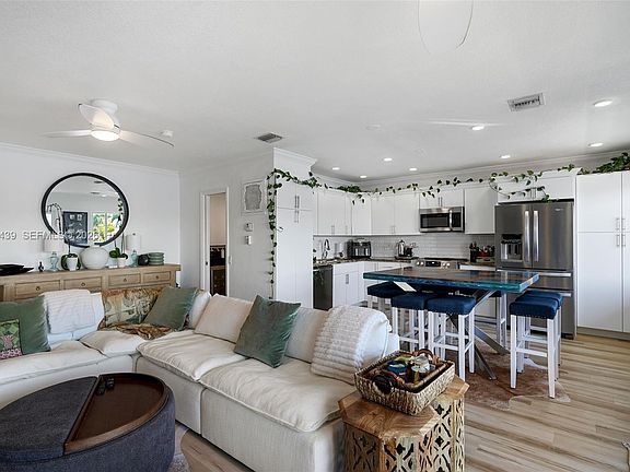 2nd image of 1201 S Riverside Dr APT 301