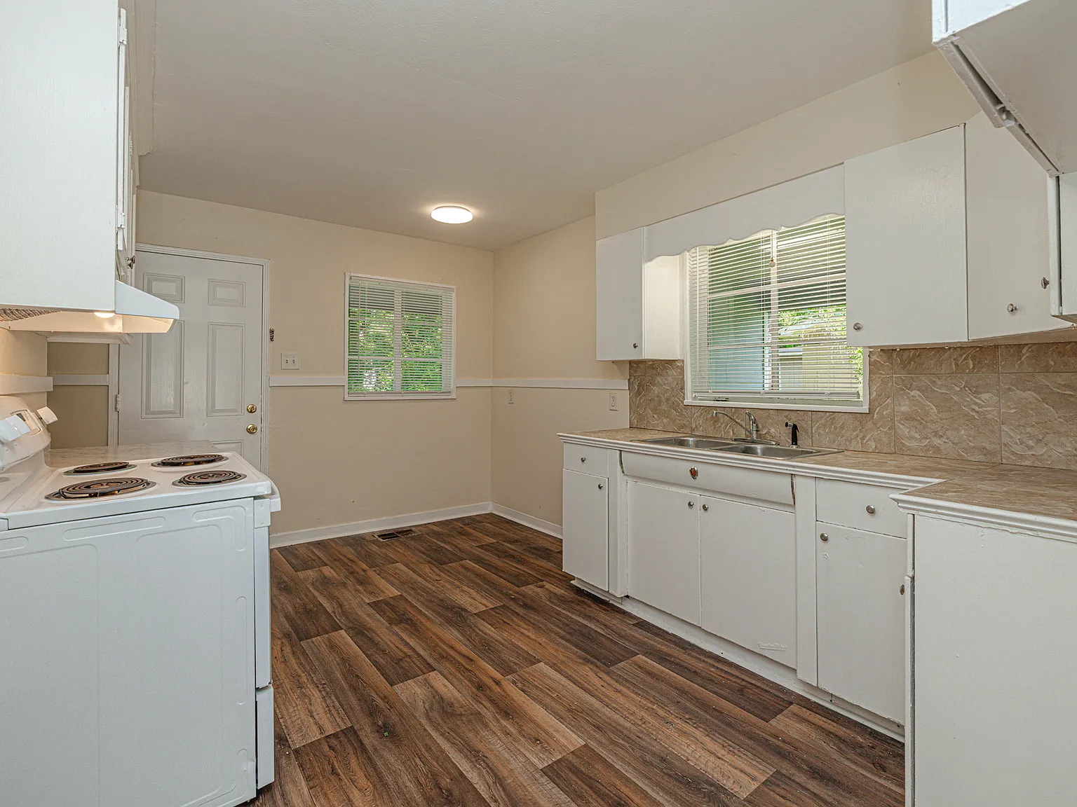 Oak Forest — Photo 4
