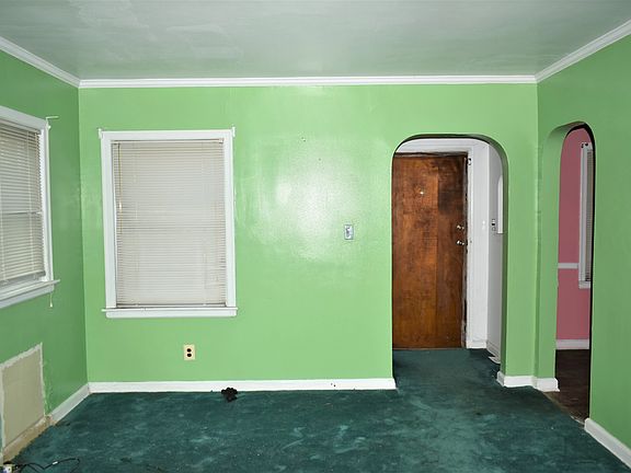 4th image of 22712 108th Ave