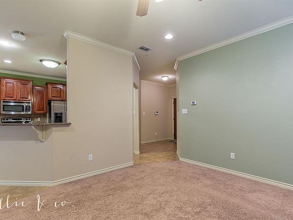 5th image of 282 Sugarberry Ave