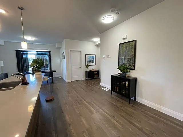 176 Benton St — Photo 22