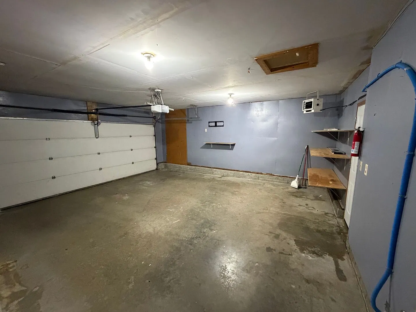 Spacious 3-Bed, 2-Bath Brandon Home with Finished Basement & 2-Stall Garage — Photo 3