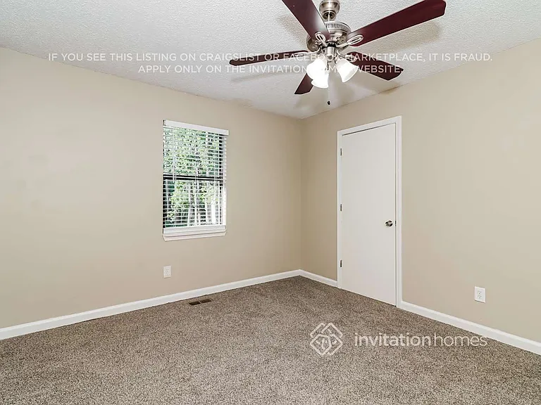 333 Mona Pl — Photo 13