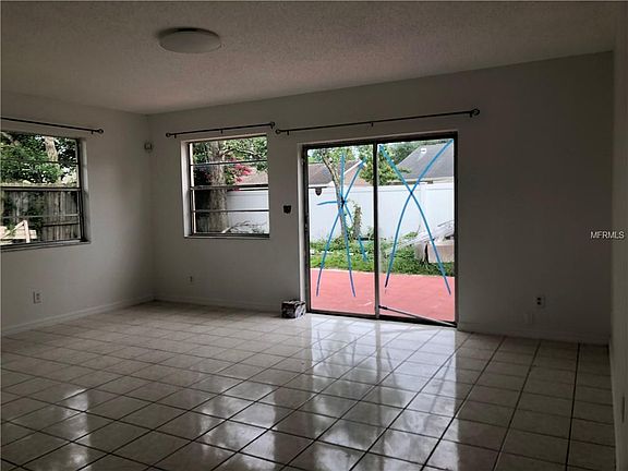2nd image of 3228 Shady Pine Ave