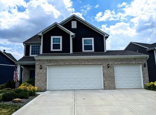 835 Rosewood Dr, Greenwood, IN 46143