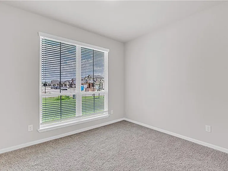4537 Allison Dr — Photo 28