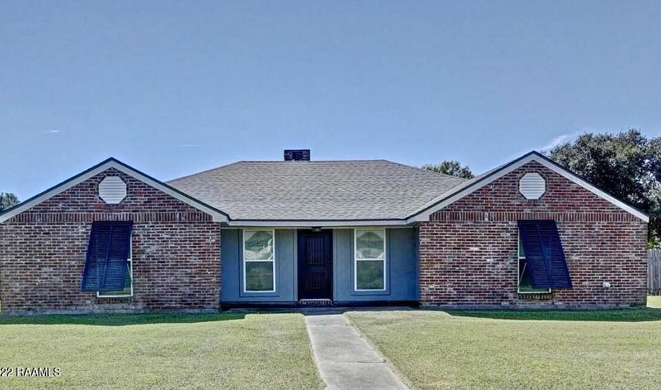1st image of 101 Irish Bend Dr