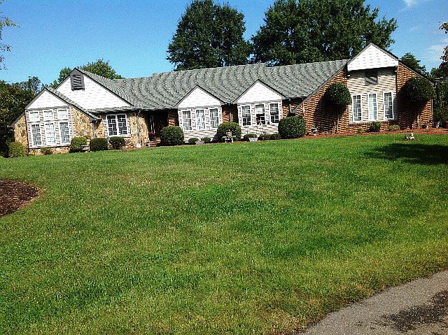 1st image of 765 Westridge Dr