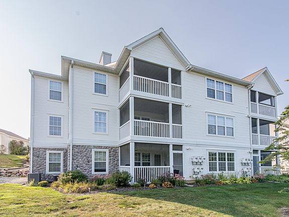 2nd image of 1231 Joyce Ln Unit 14