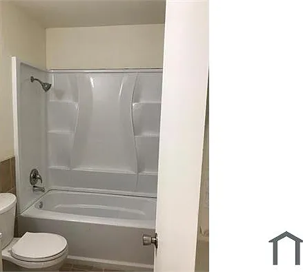 1404 E Mesquite Ave #5 — Photo 5
