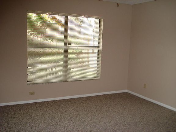 4th image of 428 Mainsail Ct